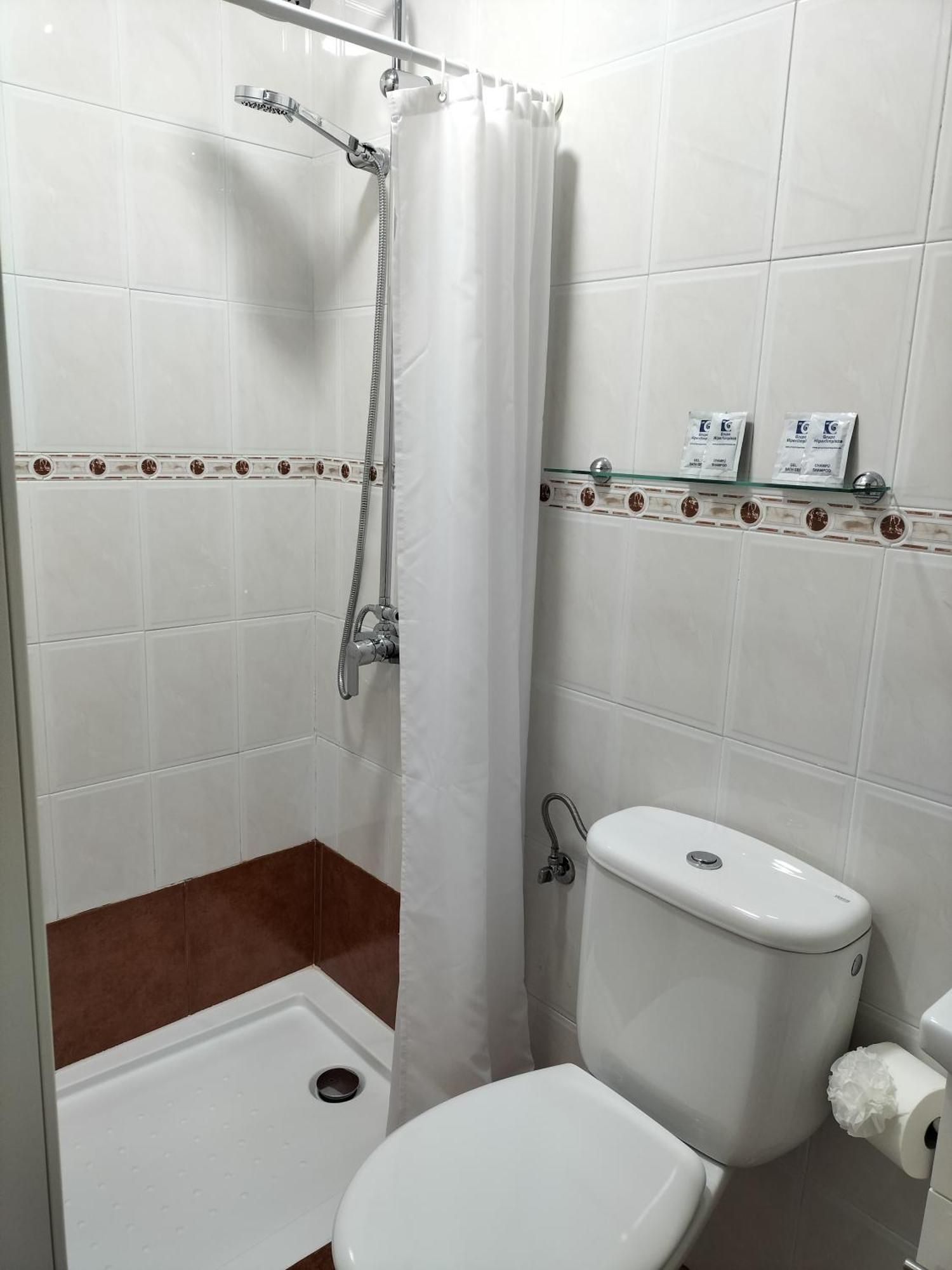 V.V Casa Mones Appartement Onís Buitenkant foto