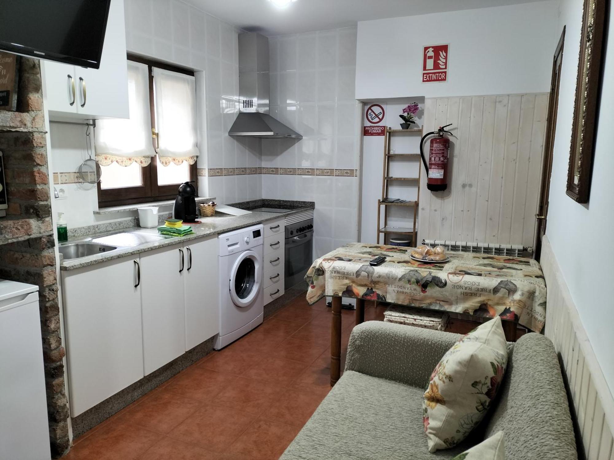 V.V Casa Mones Appartement Onís Buitenkant foto